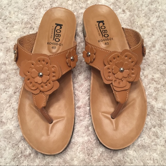 kobo sandals
